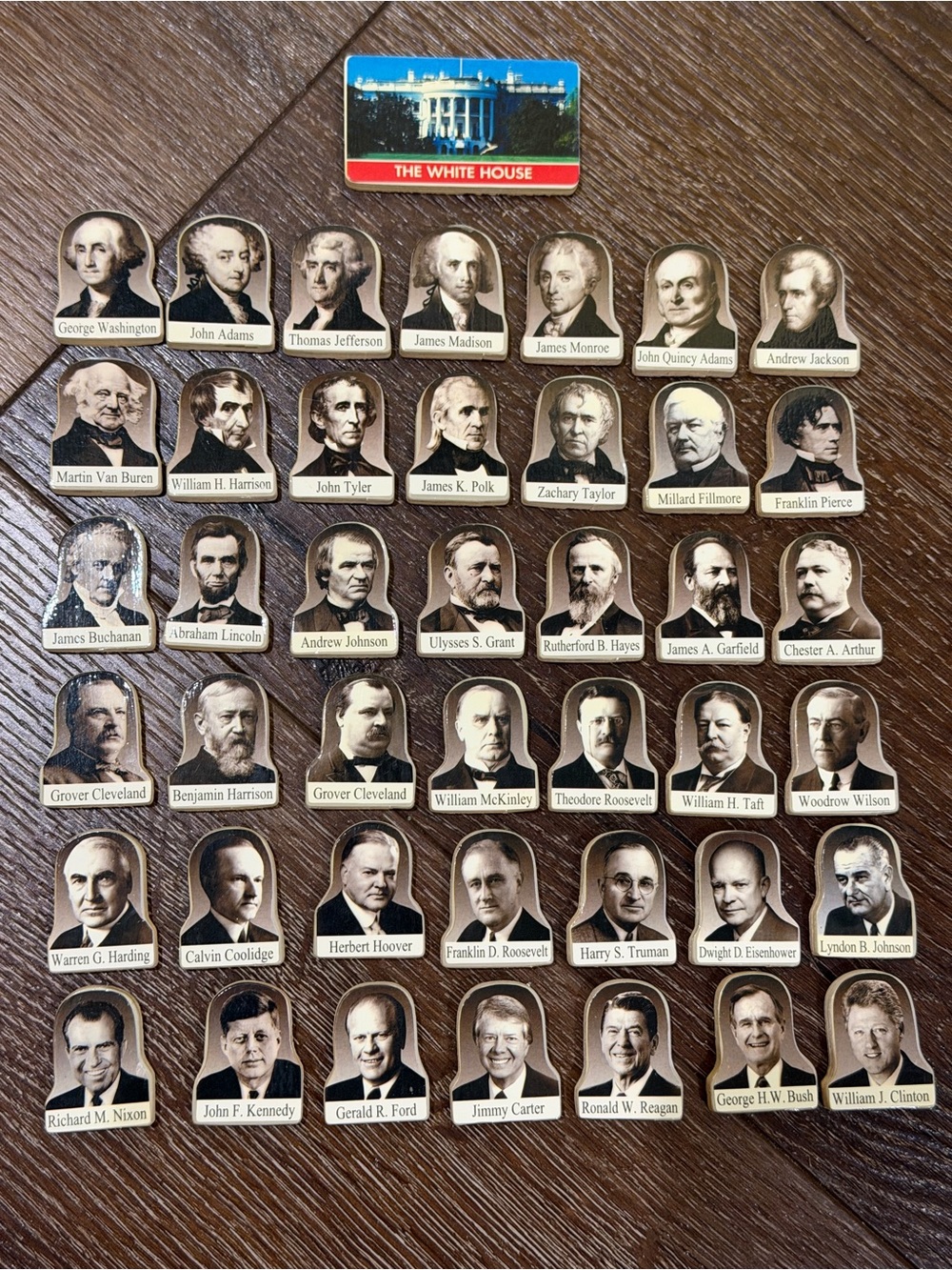 42 US Presidents wooden collectibles - Picture 2 of 6